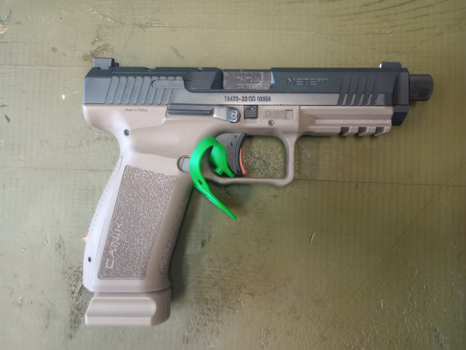Canic Mete SFT Threaded, Black Slide/FDE 9x19
