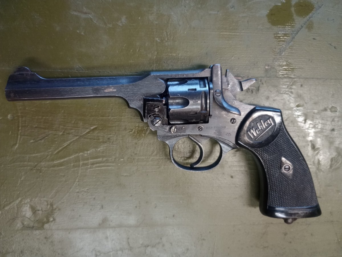 Webley Mark IV War Finish kal. 38  S&W nr 1