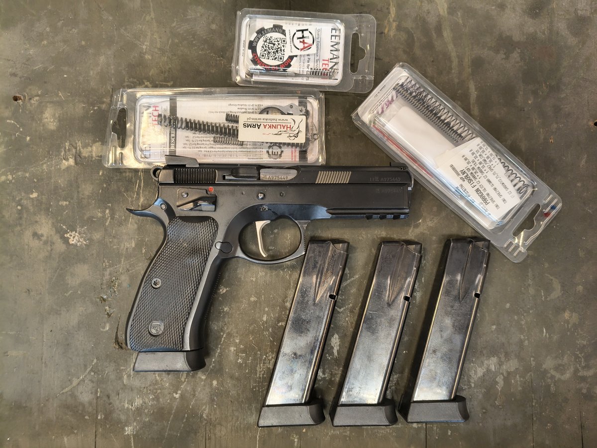 CZ 75 SP-01 Shadow kal. 9x19 2011r - KOMIS