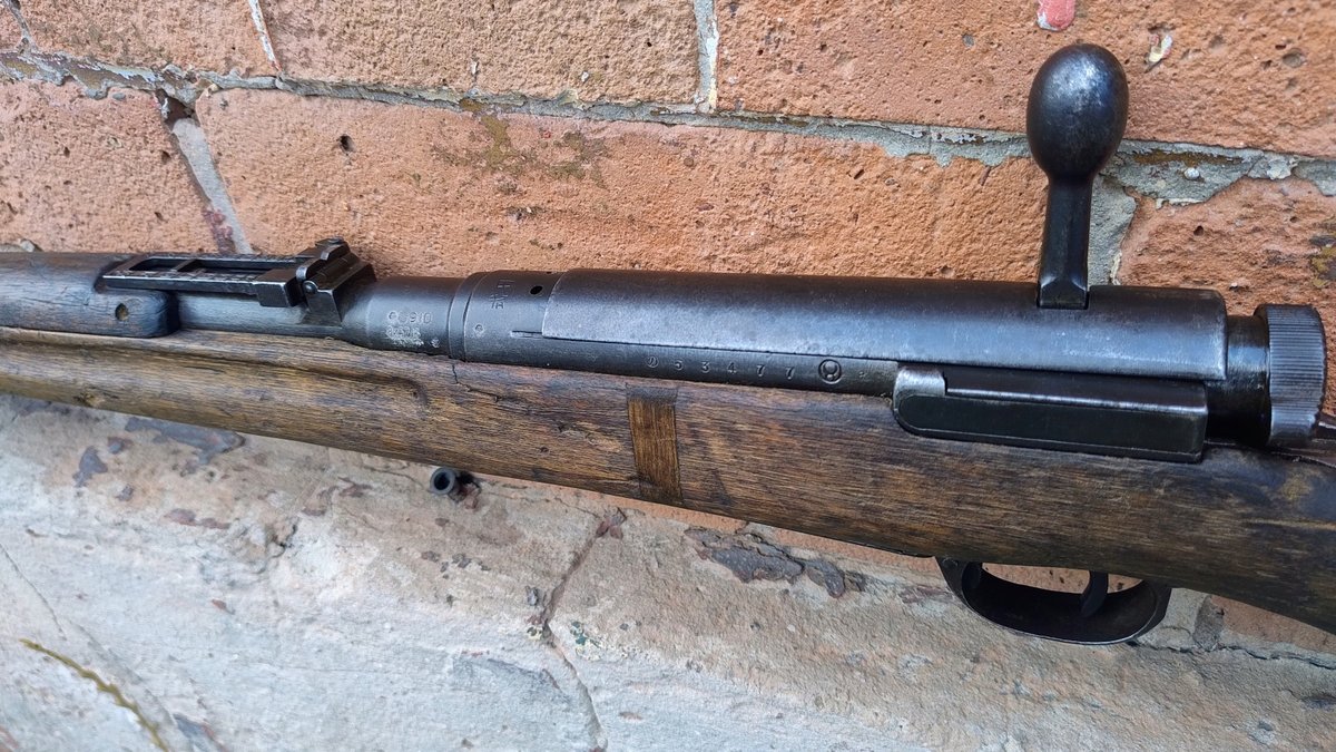 Arisaka type 38 (przekalibrowany przez chińczyków) kal. 8x57JS