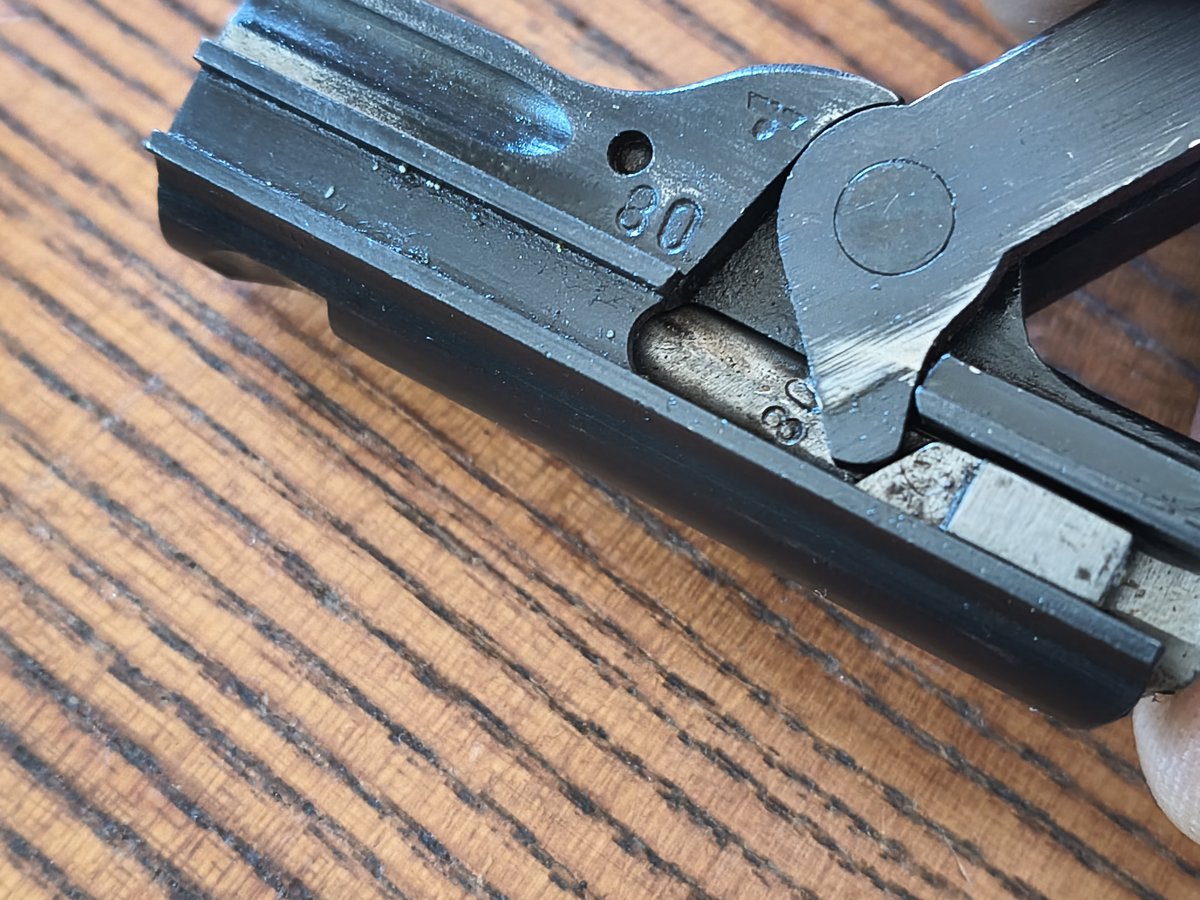 Luger P08 kal. 9x19 Mauser 42 1939r zgodny magazynek- KOMIS