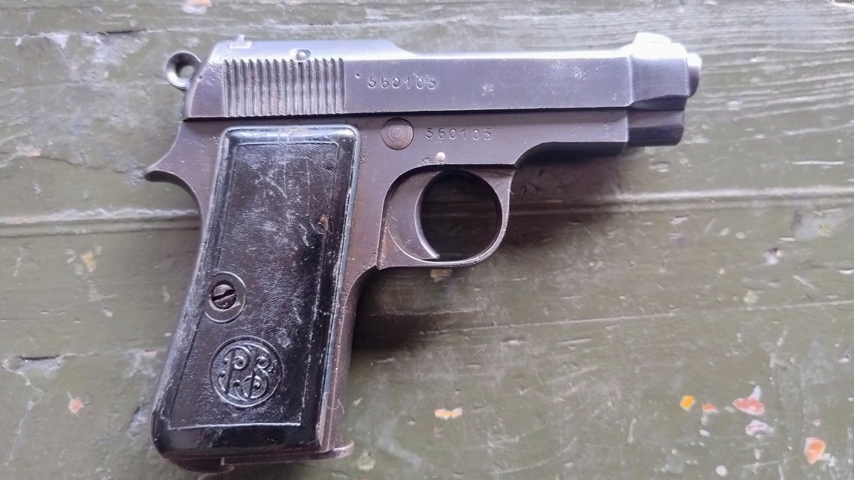 Beretta M35 kal. 7,65 Browning rok 1944 - KOMIS