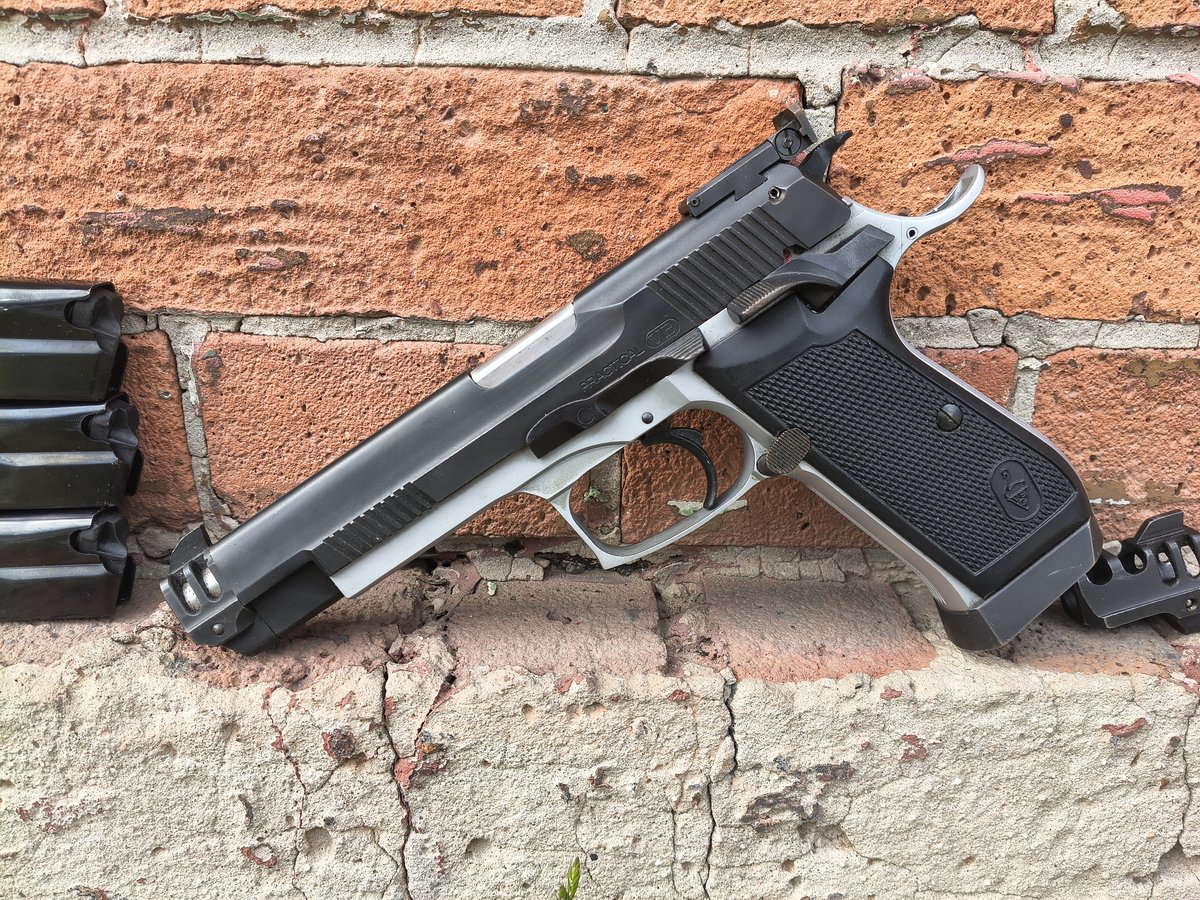 Bernardelli Practical VB 40S&W z kompletem