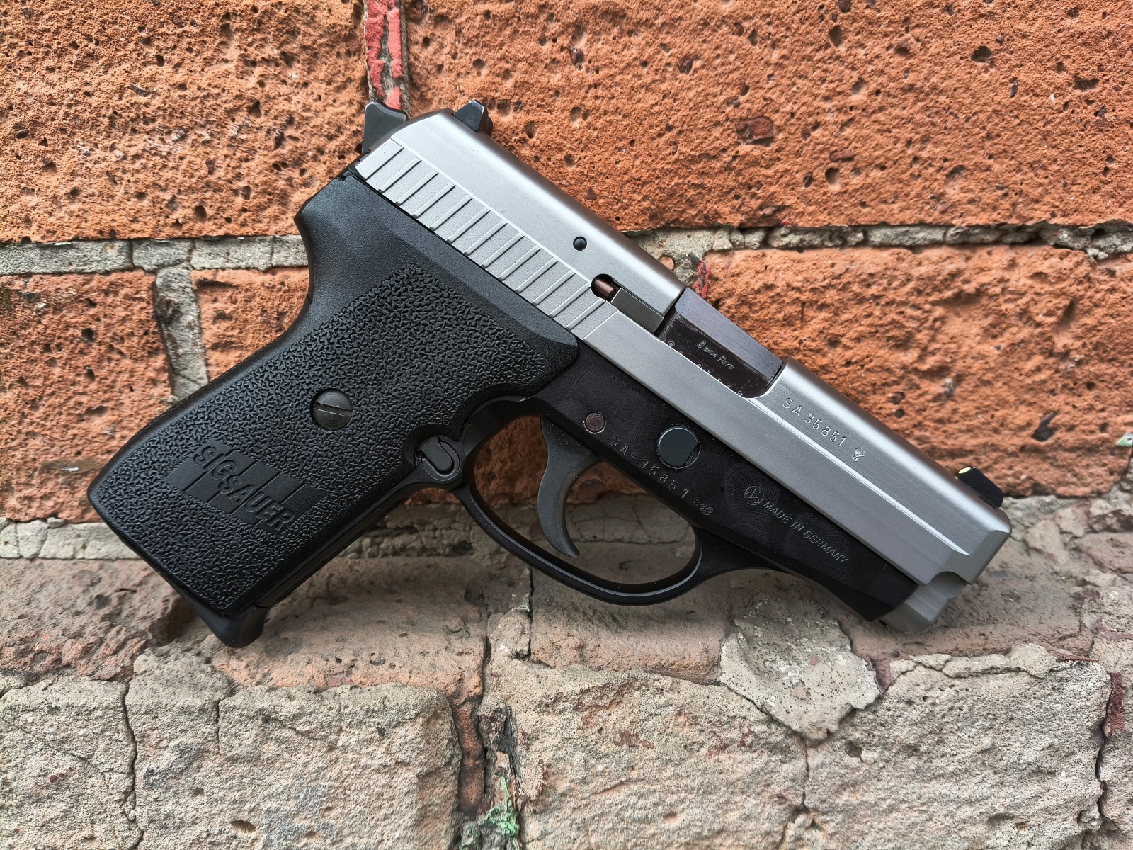 Sig Sauer P239 kal 9x19 srebrny - KOMIS