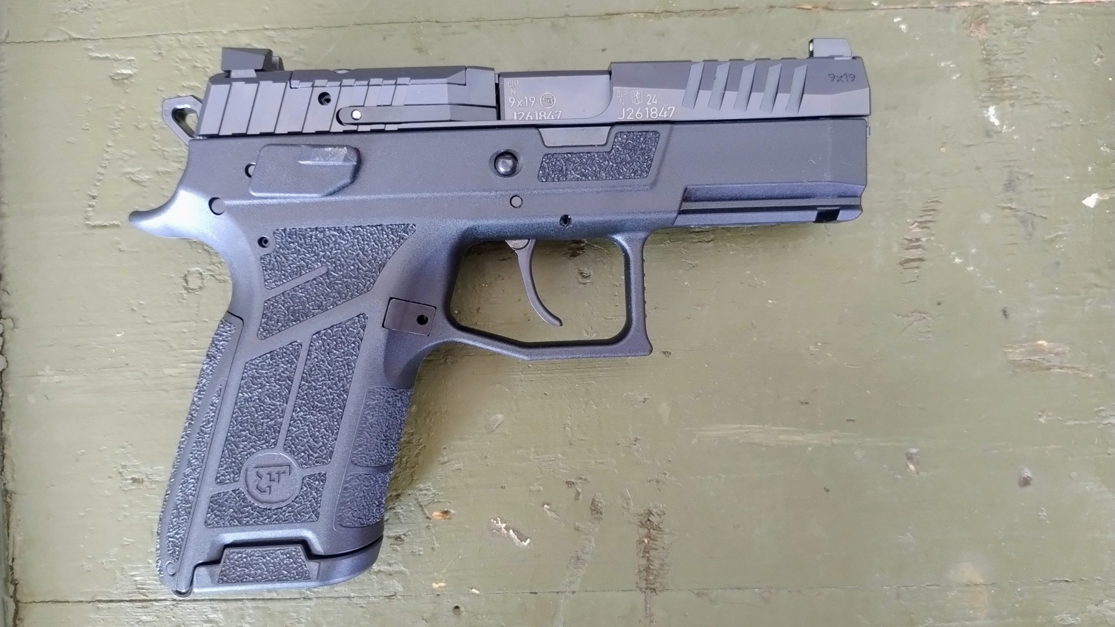 CZ P-09C Nocturne 9x19