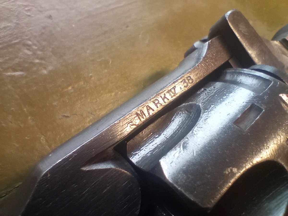 Webley Mark IV War Finish kal. 38  S&W nr 1