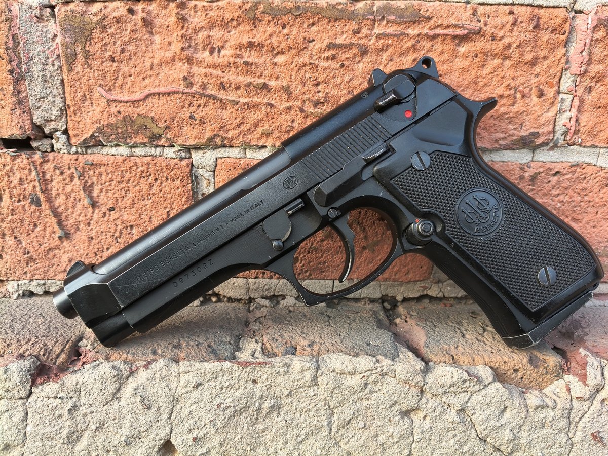 Beretta 92FS kal. 9x19 D97302Z