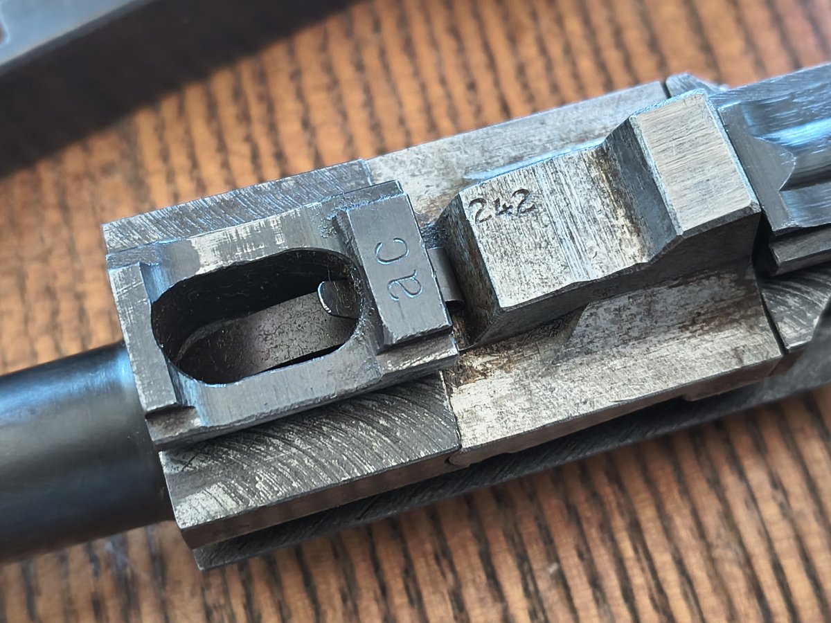 Walther P38 AC41 9x19 - 2 zgodne magazynki - KOMIS