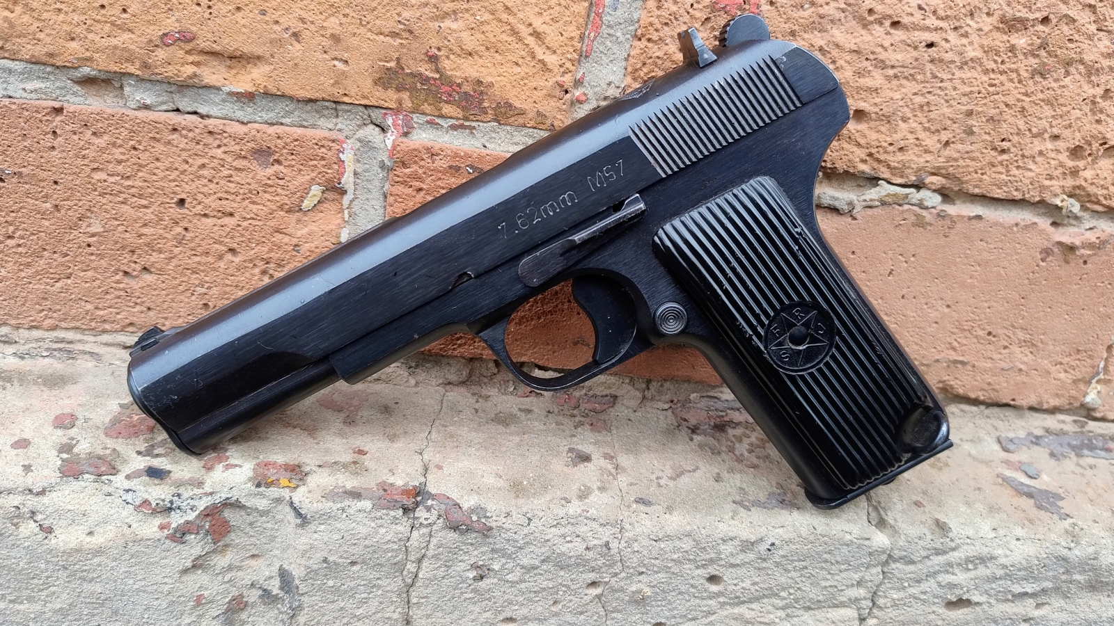 Zastava M57 kal. 7,62x25mm (jugolska tetetka)