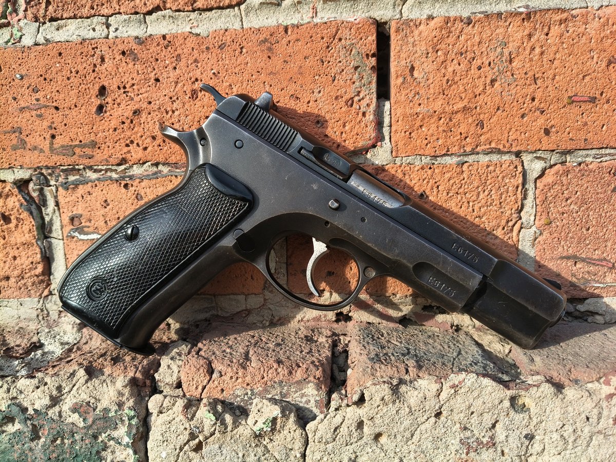 CZ-75 kal. 9x19 1990r