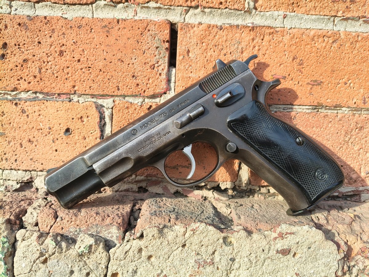 CZ-75 kal. 9x19 1990r