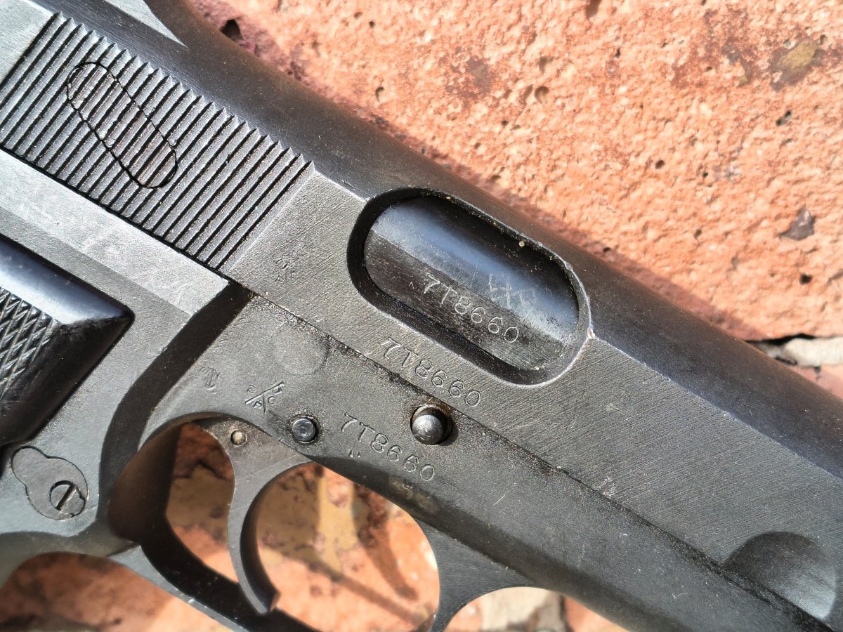 Browning HP No2 MkI* kal. 9x19 Inglis Canada 1945r