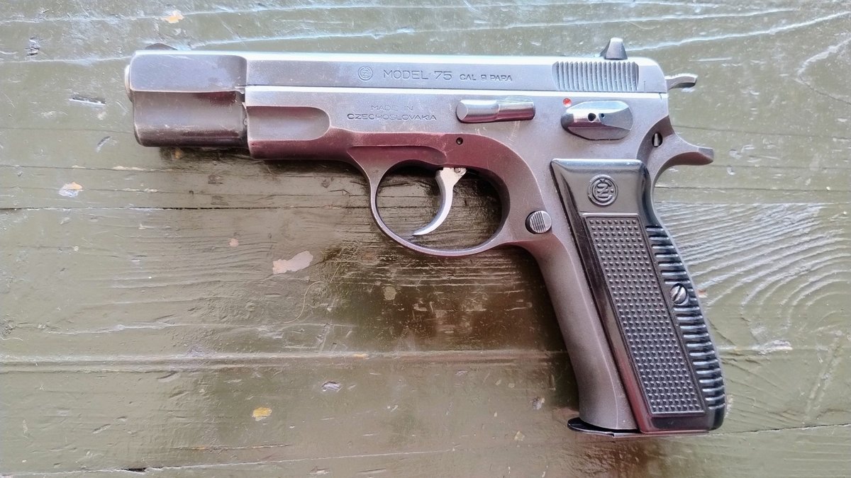 CZ-75 kal. 9x19 - KOMIS