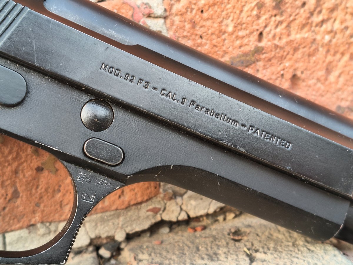 Beretta 92FS kal. 9x19 D97302Z