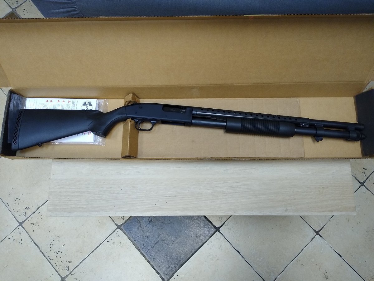 Mossberg 590